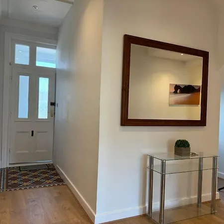 Spacious, Modern 3 Bedroom Apartment With Parking Bournemouth Exterior photo